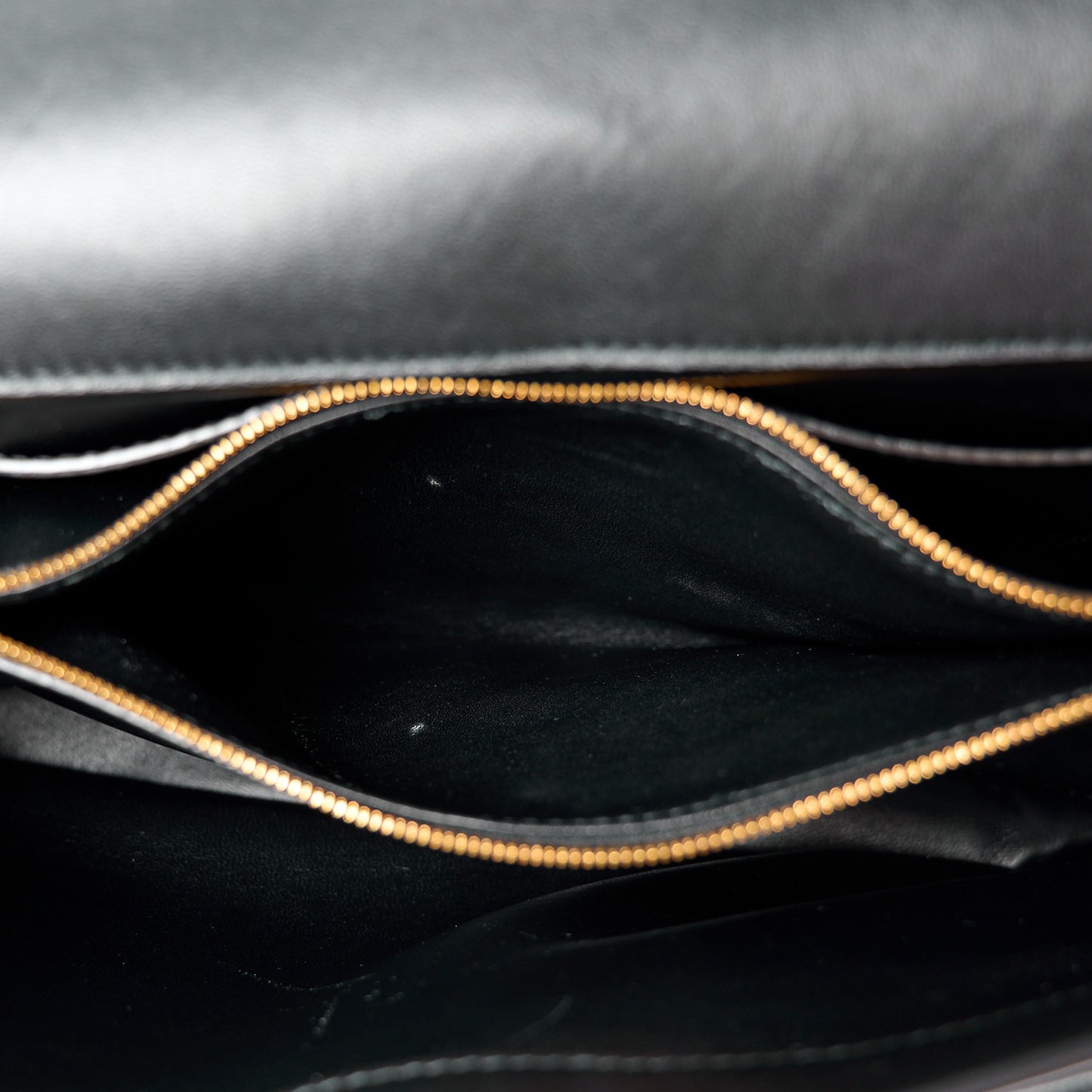 Grained Calfskin BB Round Shoulder Bag Black