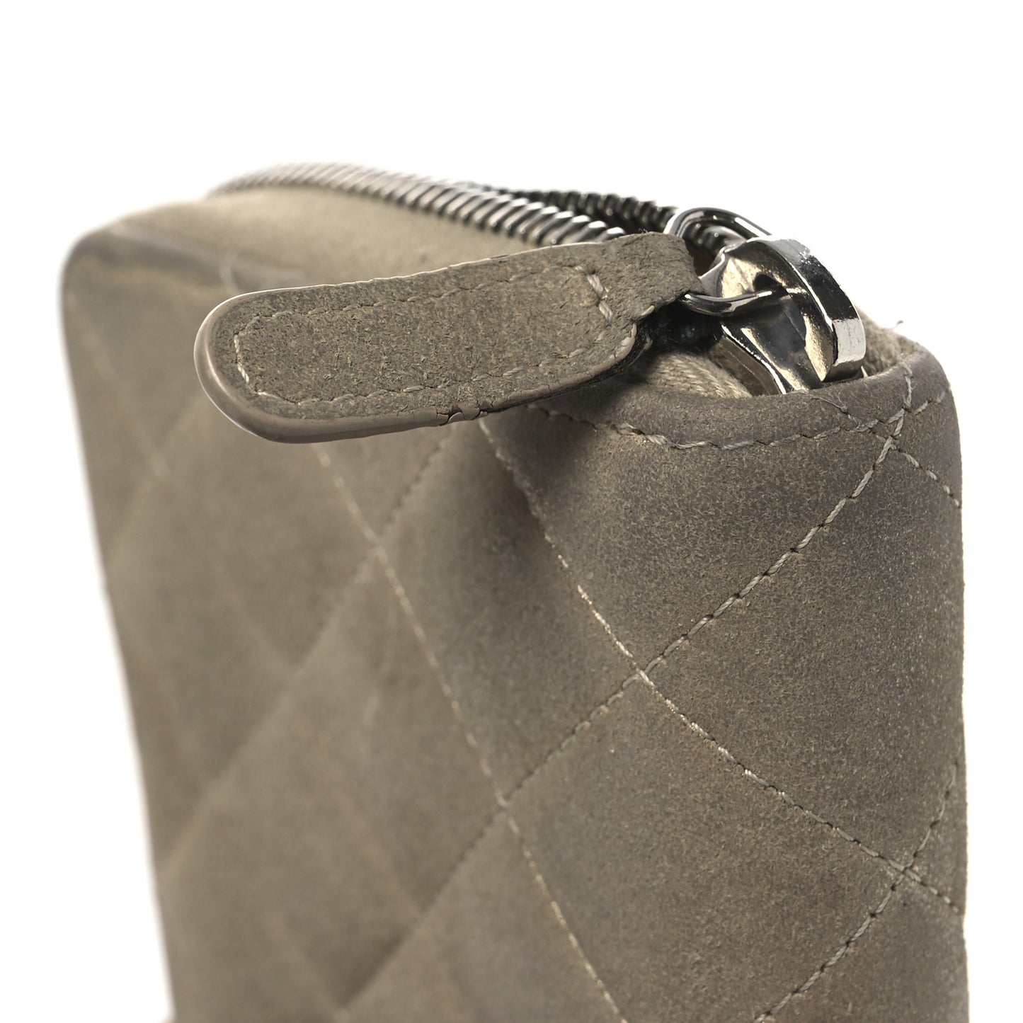 Iridescent Lambskin Quilted CC Long Zipped Wallet Gold