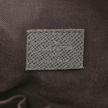 Louis Vuitton Taiga Sasha Messenger Glacier 6 of 17