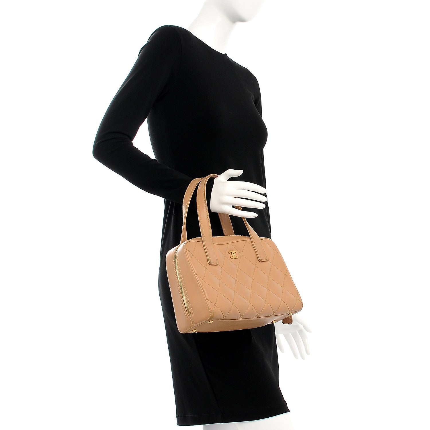 Chanel Lambskin Surpique Shoulder Bag Beige 2 of 21