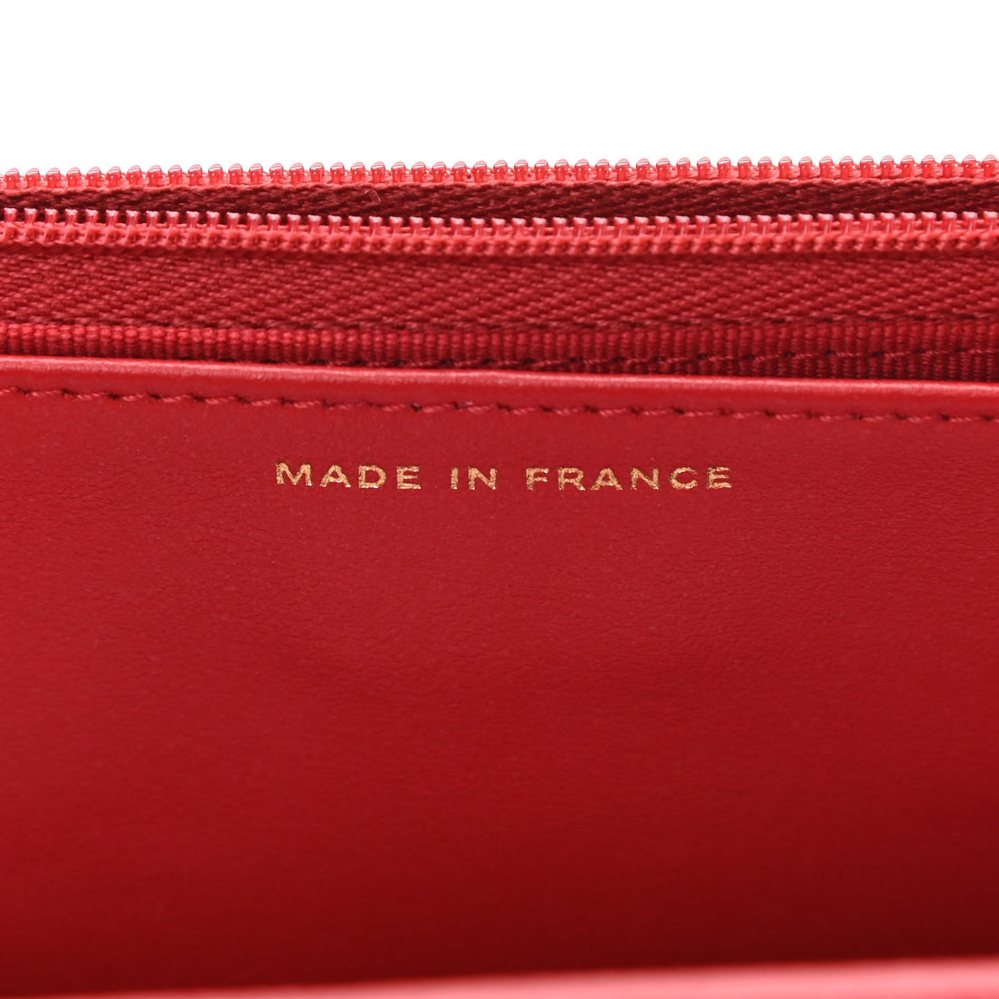 Caviar Quilted Wallet On Chain WOC Red