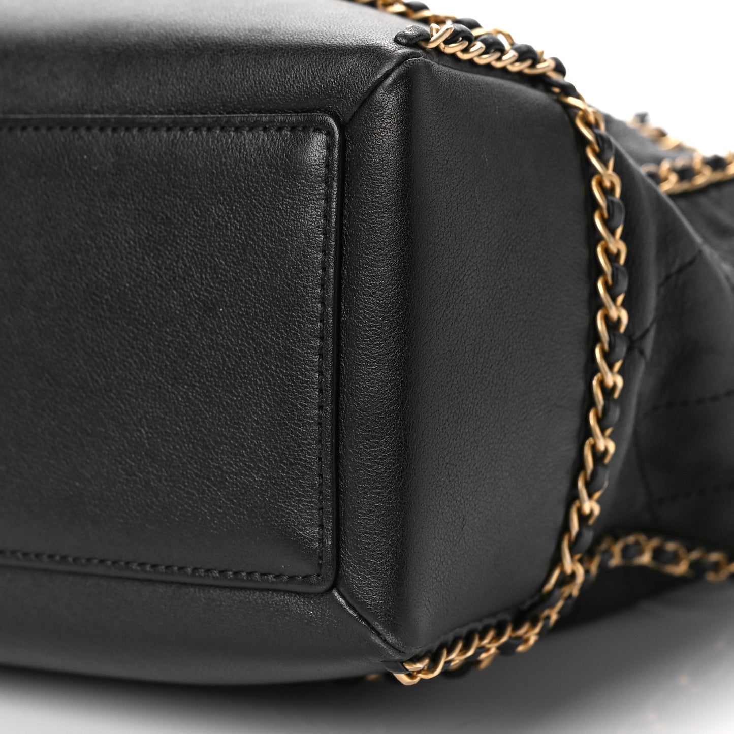 Calfskin Quilted Chain Lines Shopping Tote Black