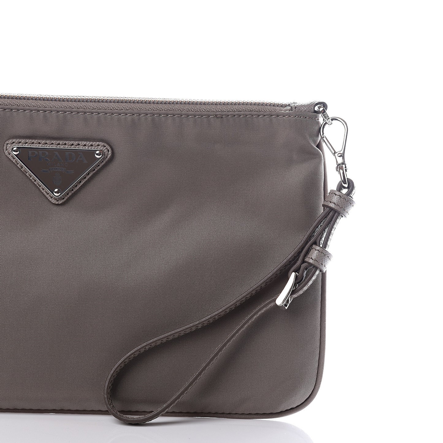 Tessuto Nylon Saffiano Wristlet Argilla