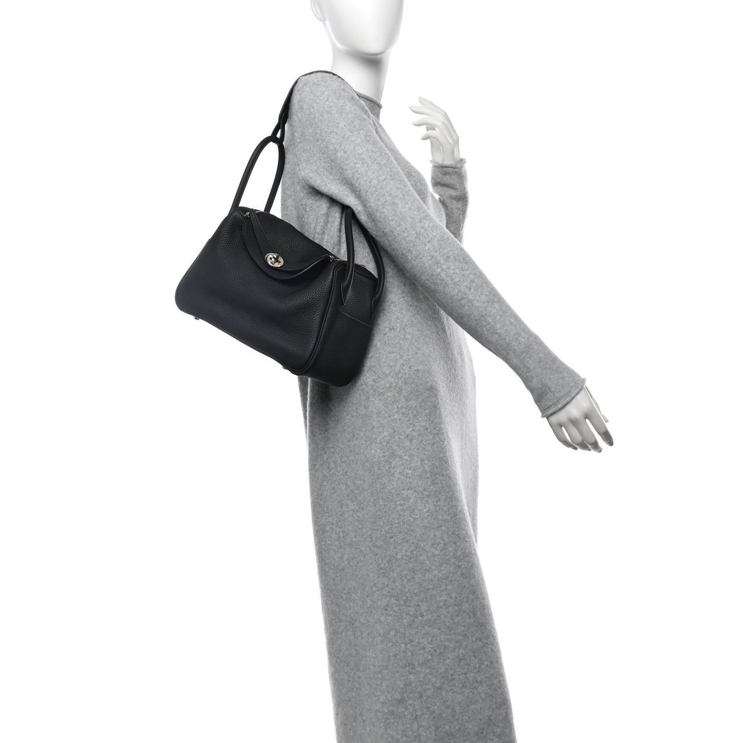 Taurillon Clemence Lindy 26 Black