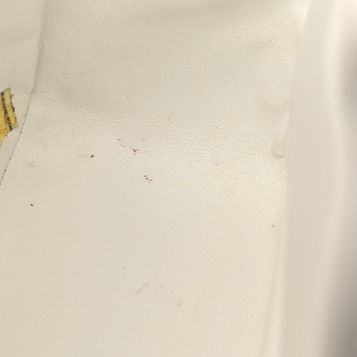 Caviar Quilted Jumbo Single Flap White