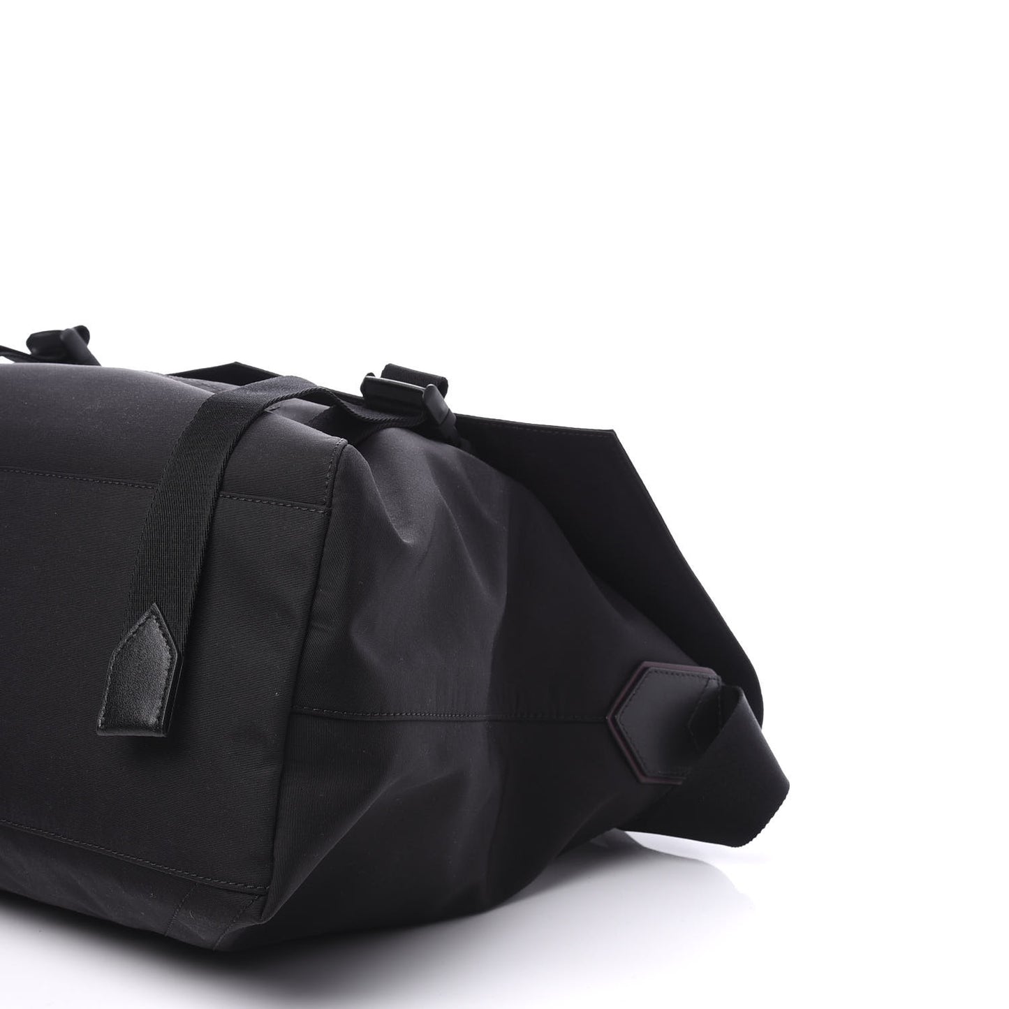Nylon Downtown Messenger Black
