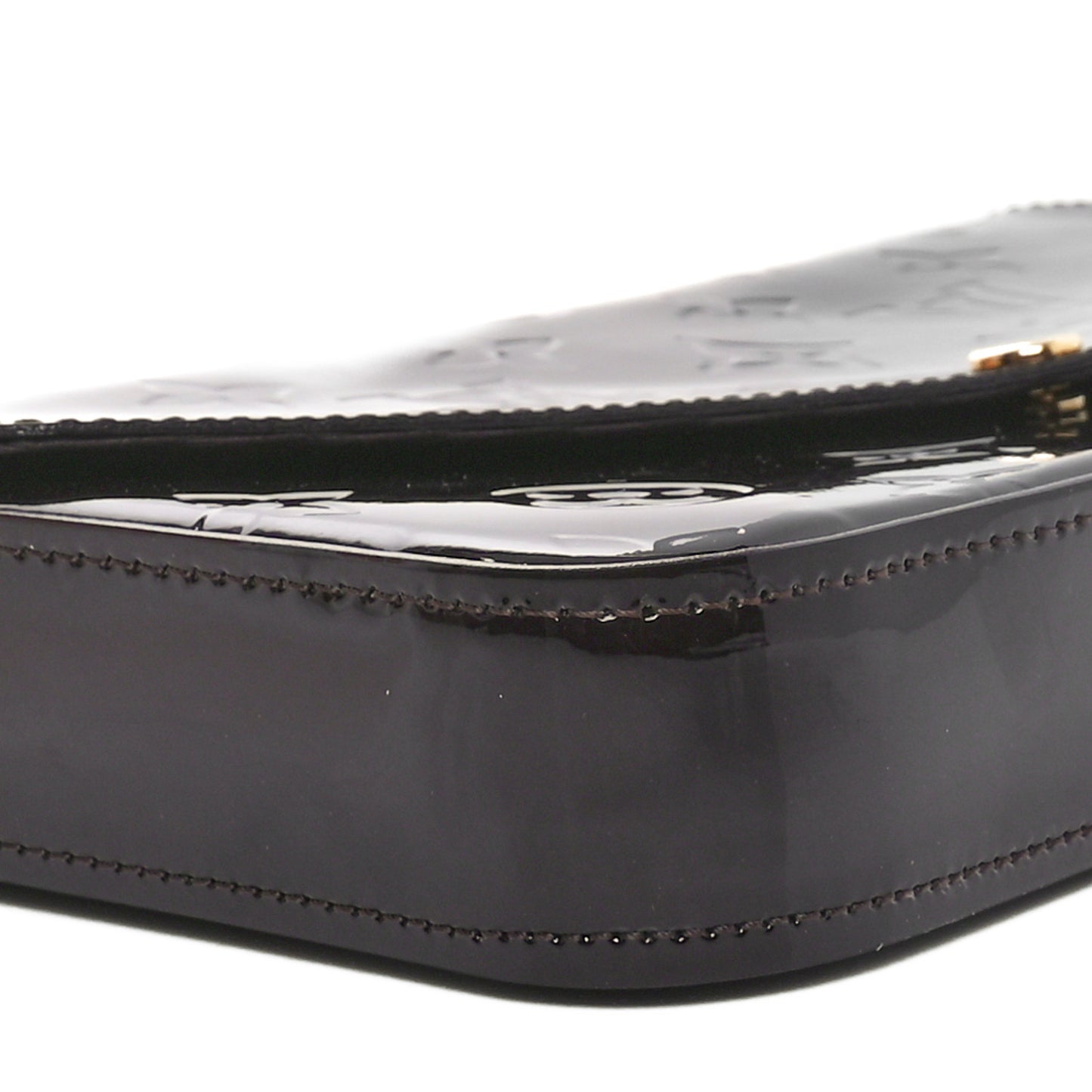 Vernis Pochette Felicie Chain Wallet Amarante