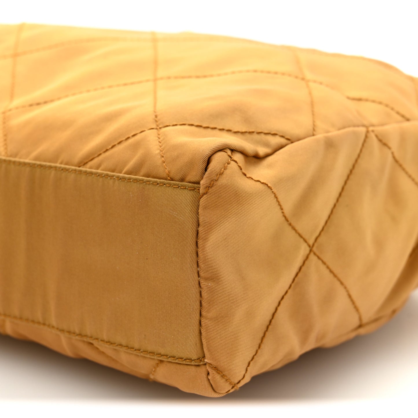 Nylon Tessuto Impuntu Quilted Shoulder Bag Corinto