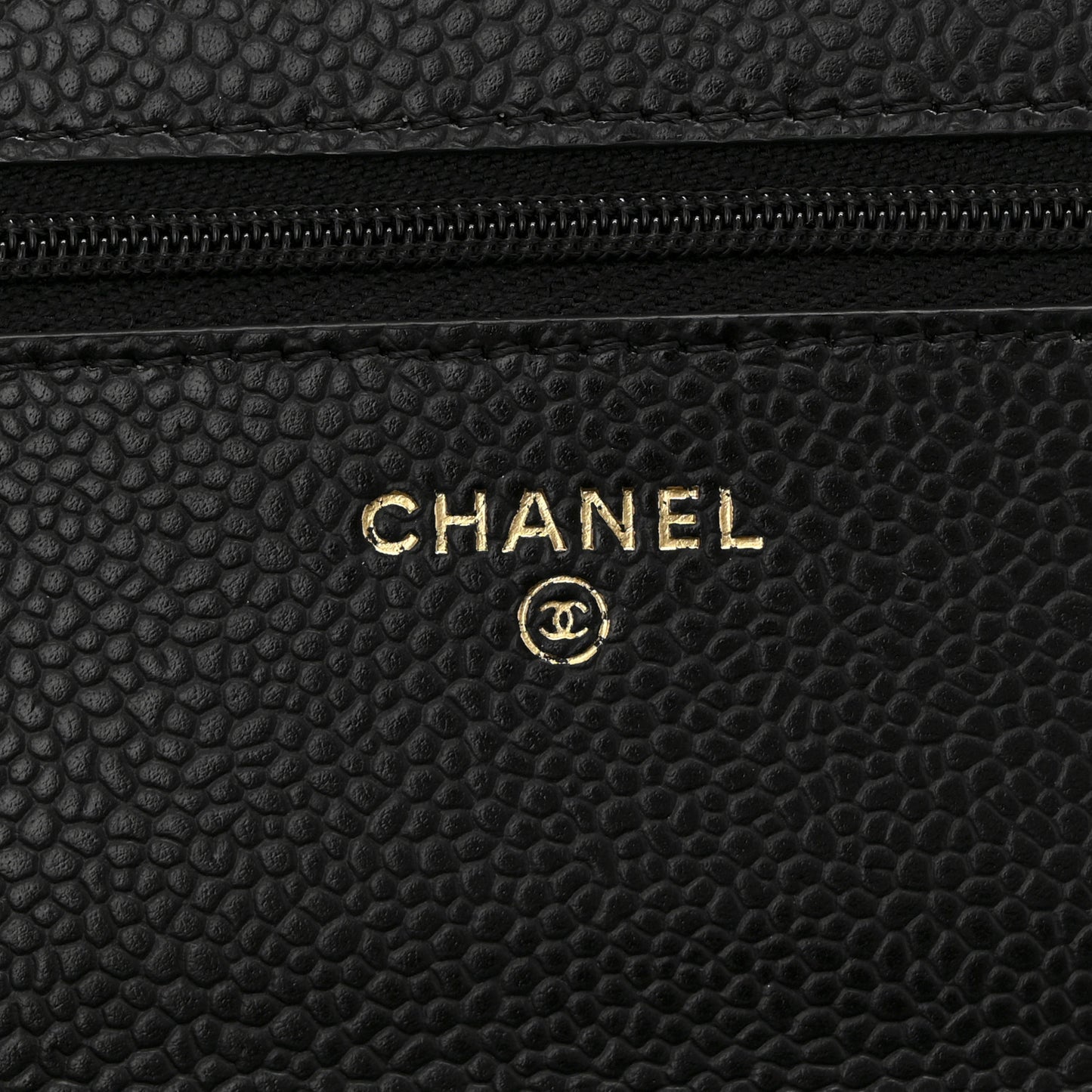 Caviar Quilted Wallet on Chain WOC Black