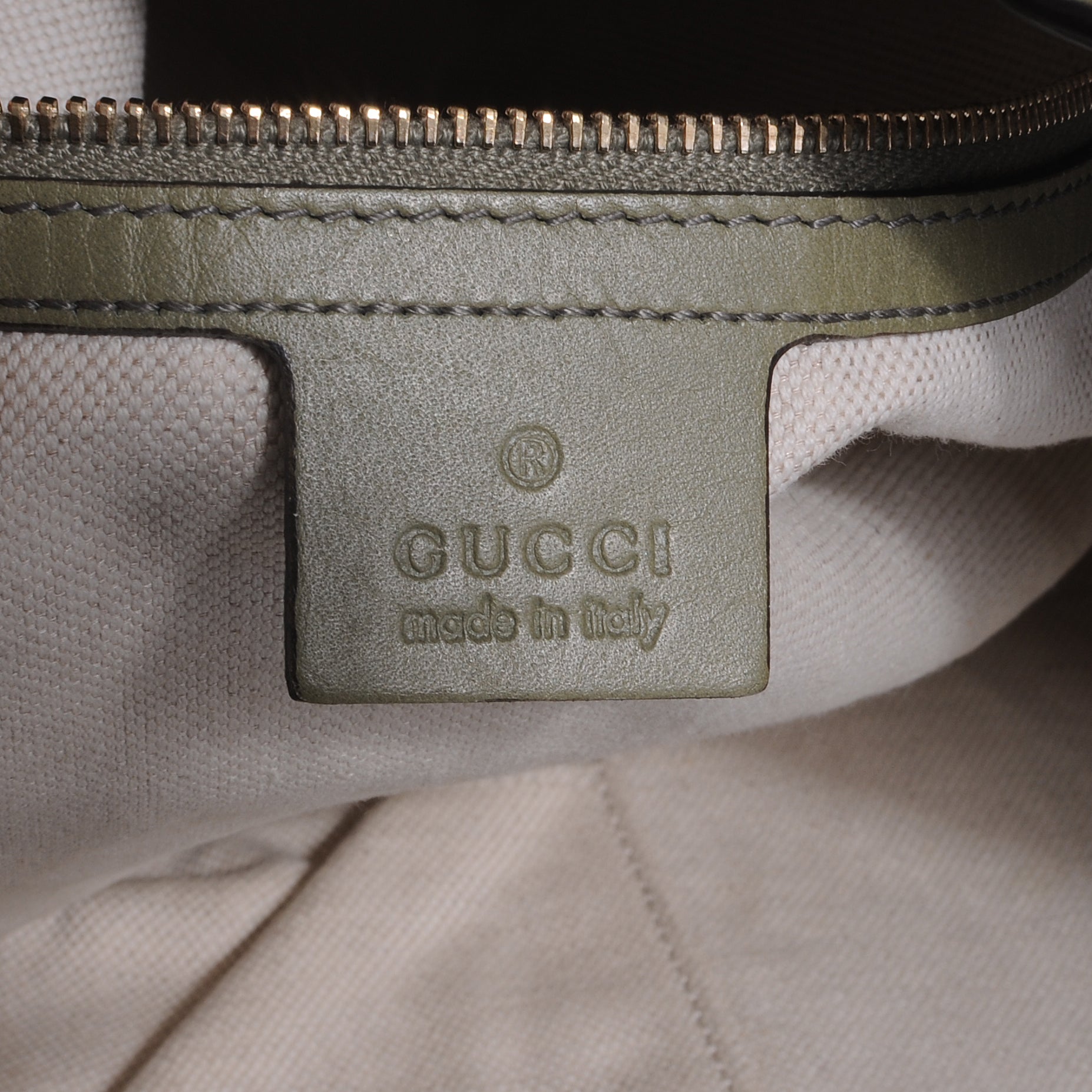 Gucci Monogram Medium Heritage Shoulder Bag 7 of 10