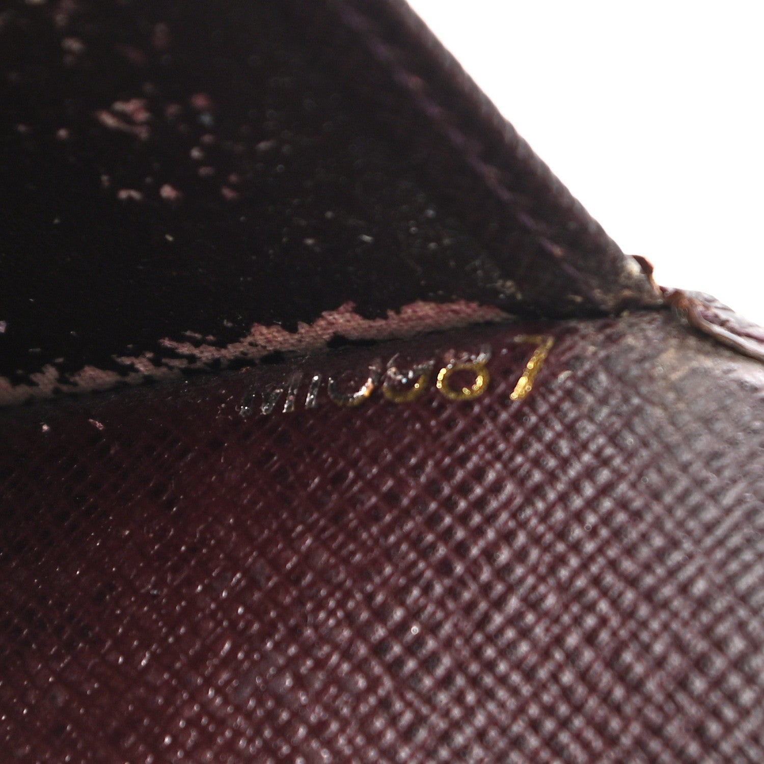 Louis Vuitton Taiga Large Ring Agenda Cover Acajou 7 of 14