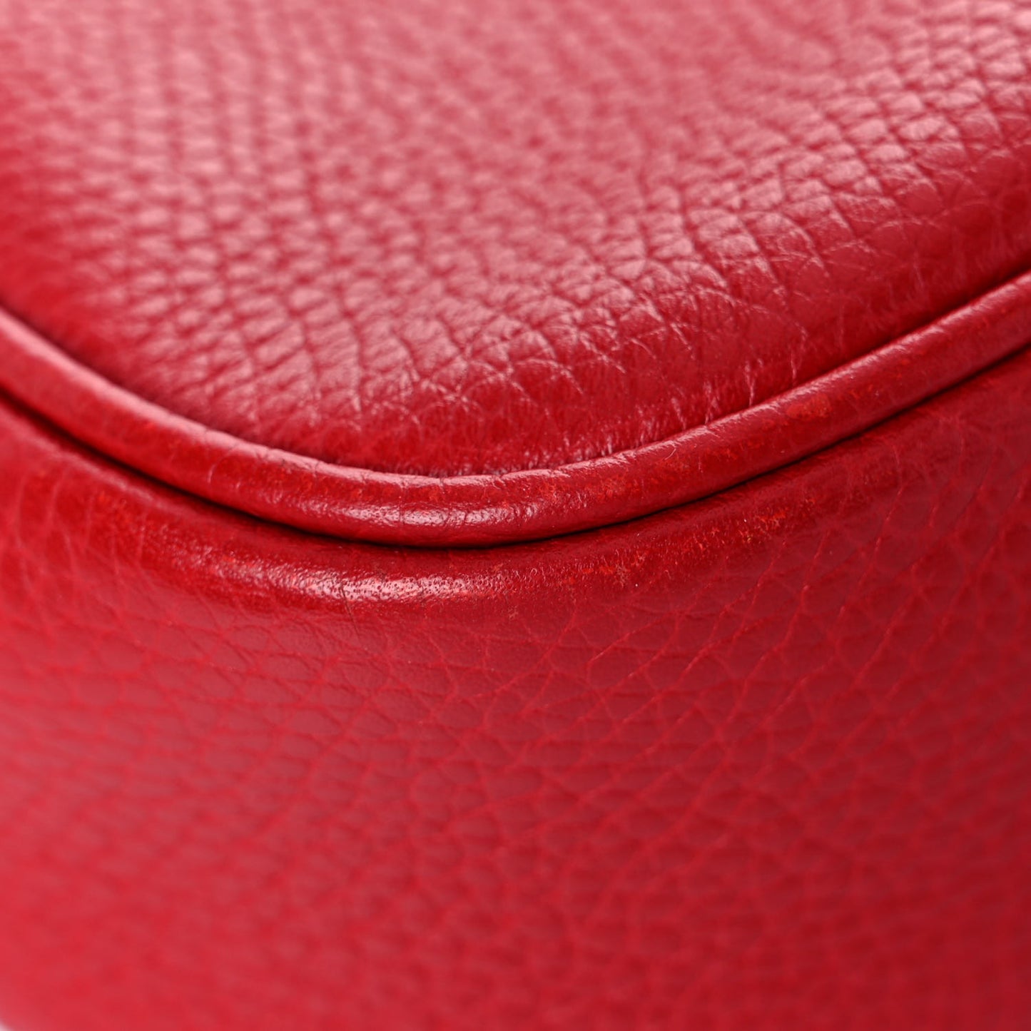 Pebbled Calfskin Small Soho Disco Bag Vibrant Red