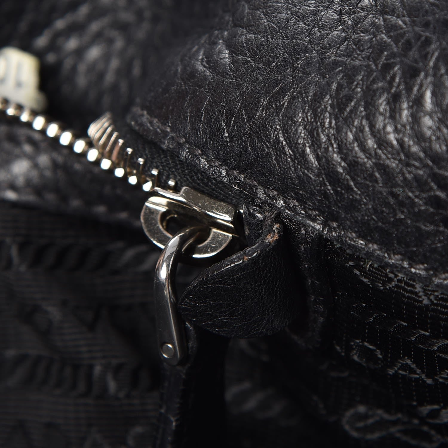 Prada Vitello Daino Tote Nero Black 14 of 20