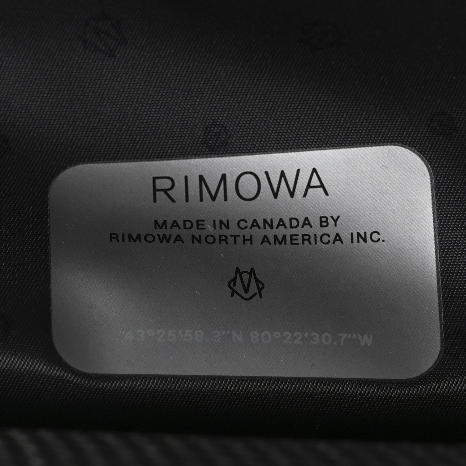 Rimowa Gloss Polycarbonate Essential Check-In L Nautical 6 of 10