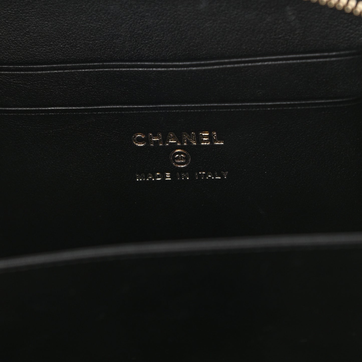 Caviar Quilted CC Filigree Vanity Clutch With Chain Black