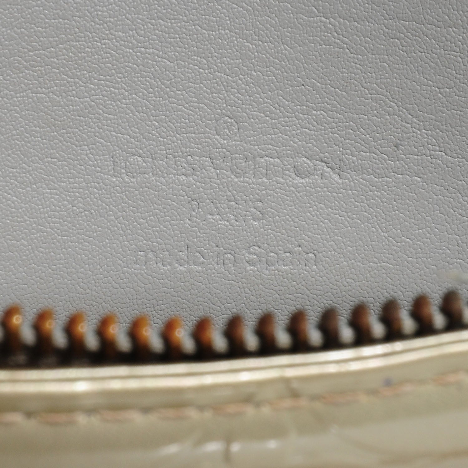 Louis Vuitton Vernis Houston Silver 7 of 8
