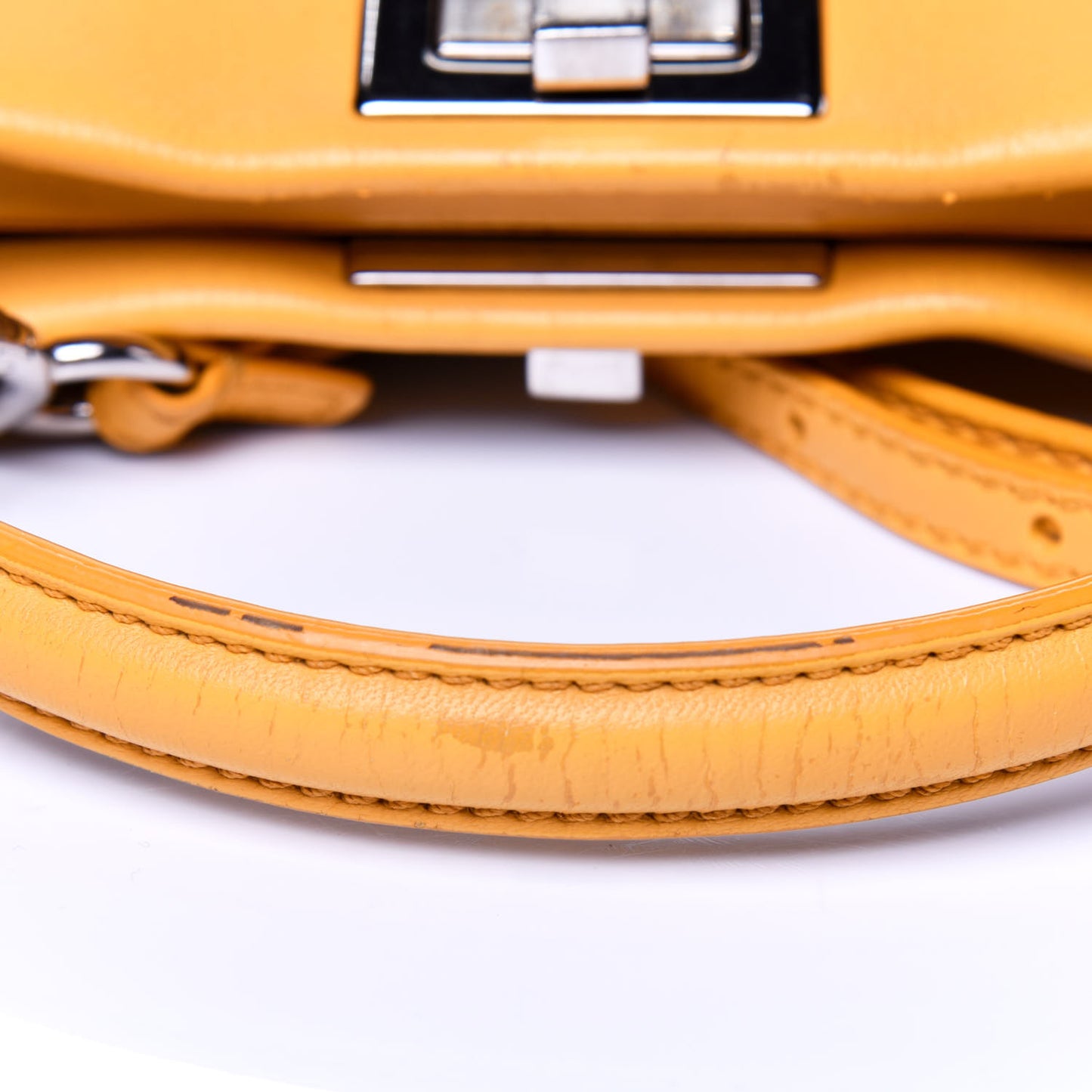 Nappa Mini Peekaboo Iconic Satchel Giallo Syrup