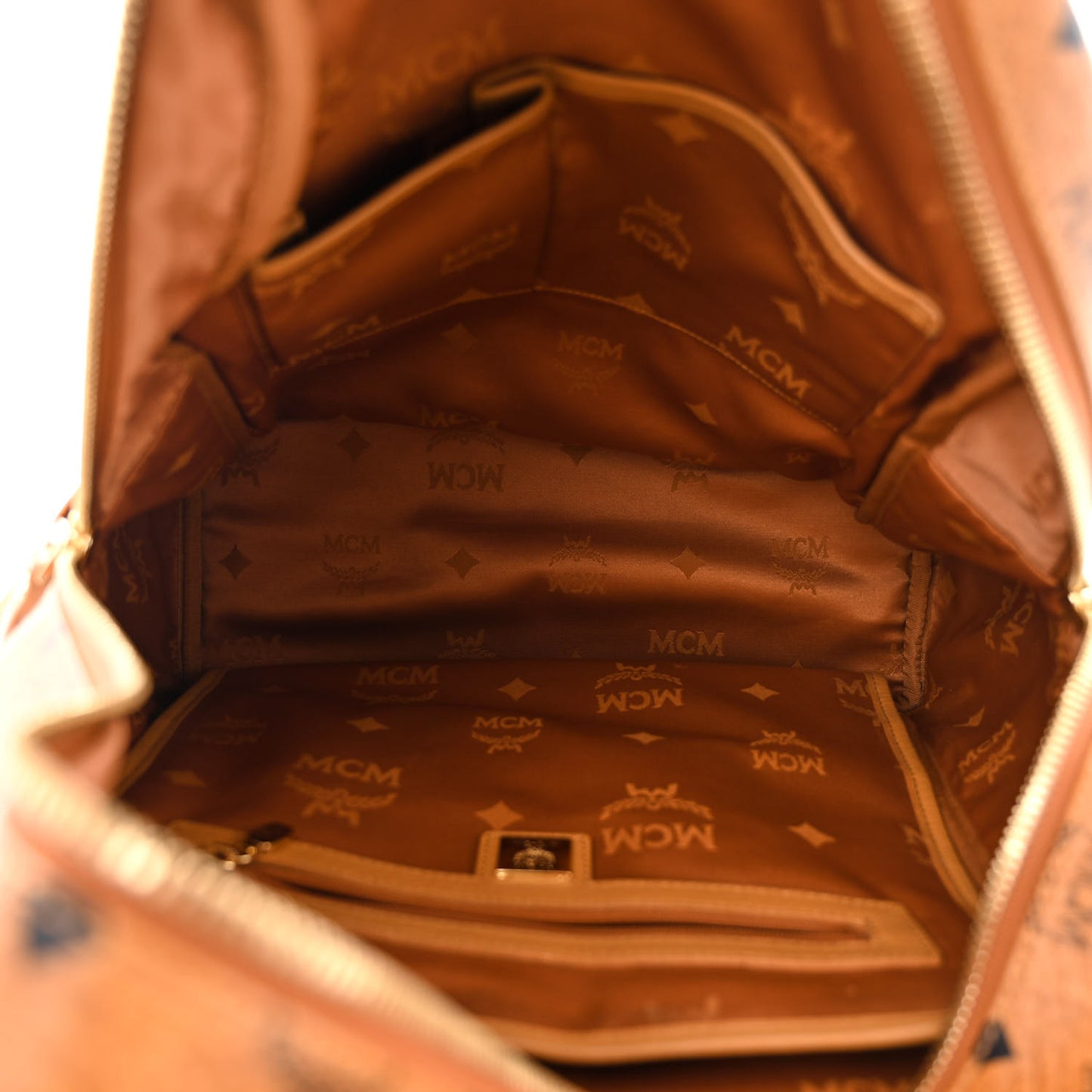Visetos Medium Sprinkle Stud Stark Backpack Cognac