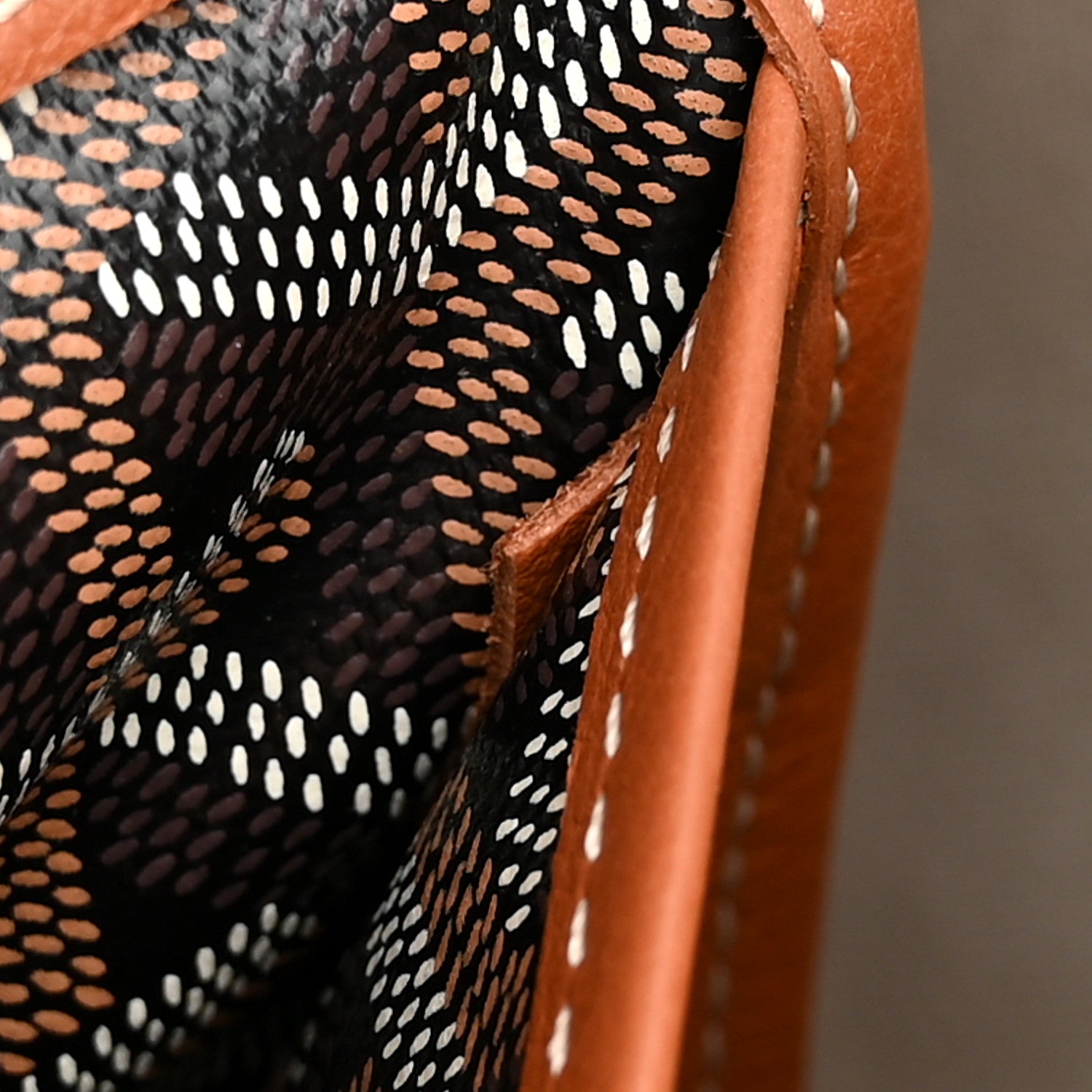 Goyard Goyardine Rouette PM Black Gold 7 of 10