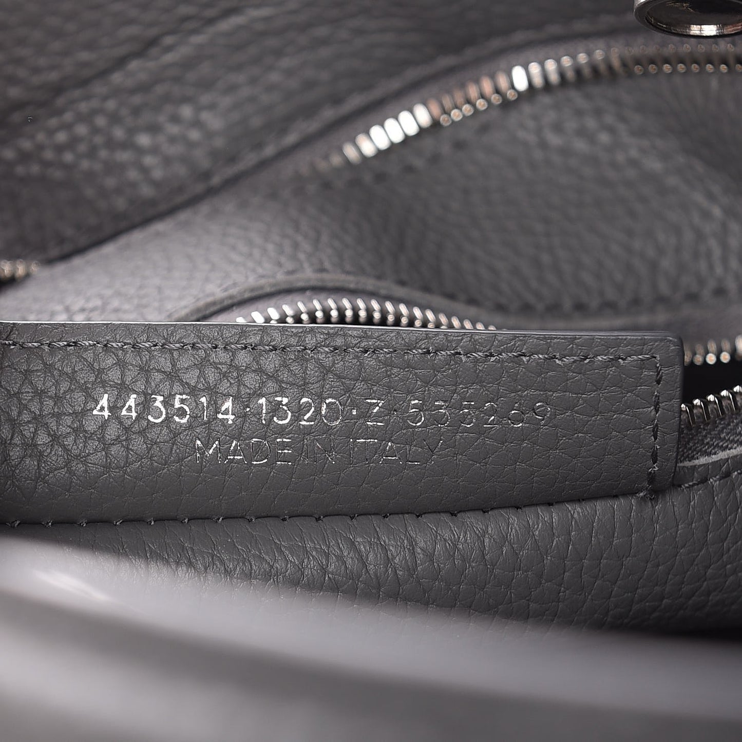 Veau Grana Perforated Blackout Hardware City Gris Acier