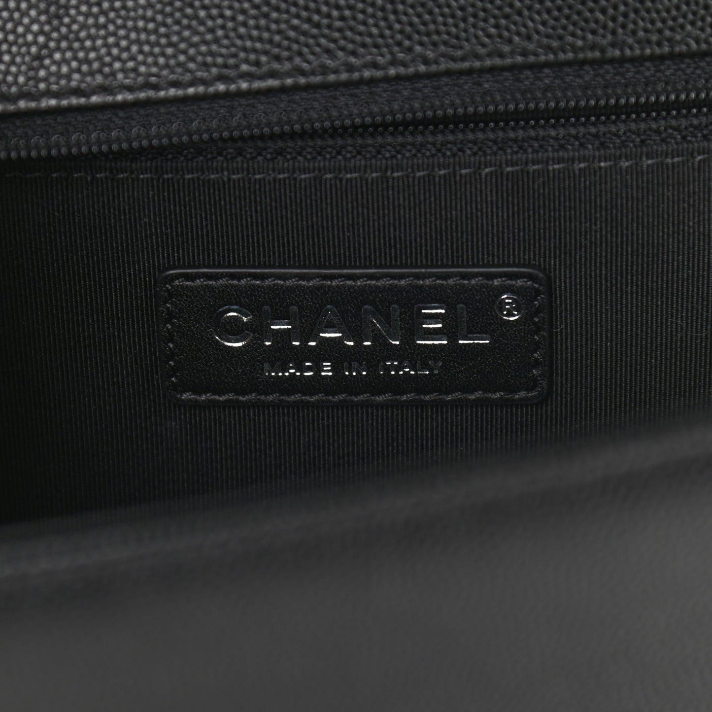 Caviar Quilted Large Boy Flap Black