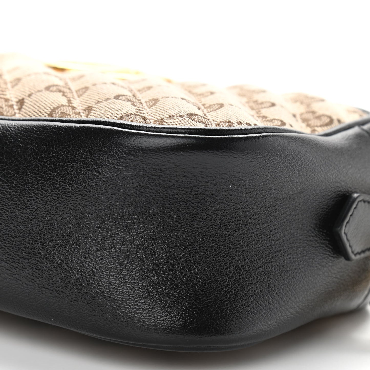Monogram Matelasse Diagonal Small GG Marmont Chain Shoulder Bag Beige Black