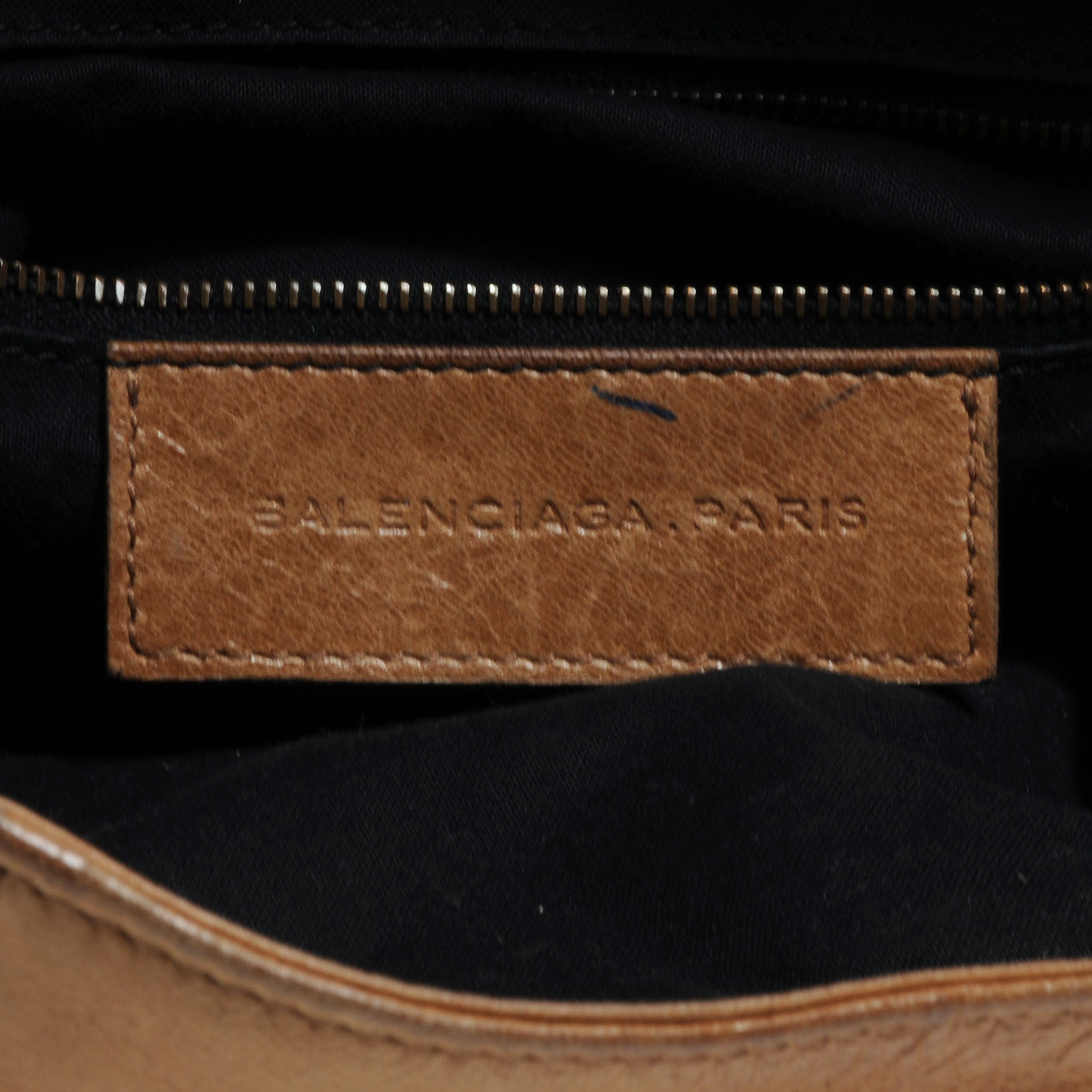 Balenciaga Chevre Shrug Hobo Camel 6 of 9