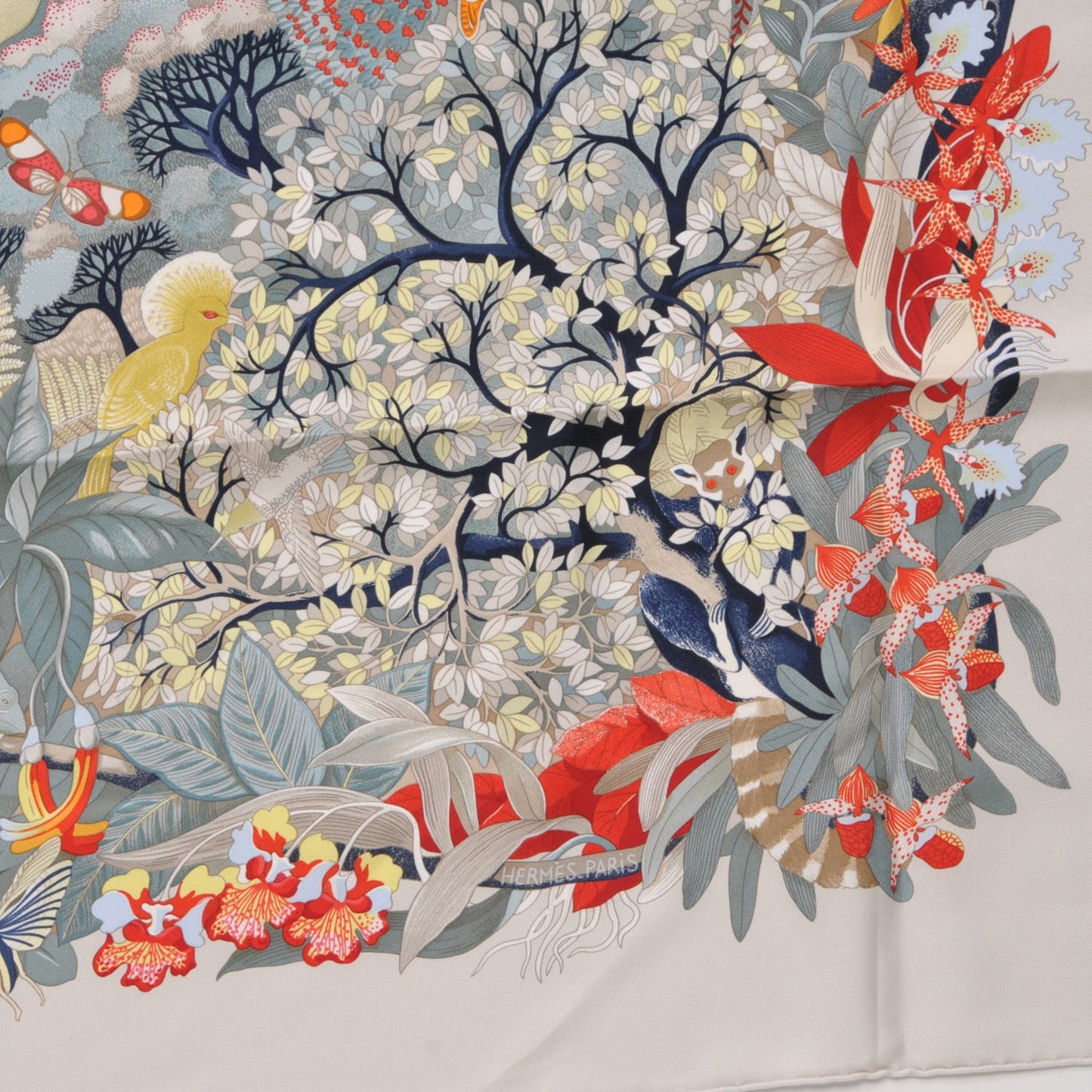 Silk Au Coeur de la Vie Scarf 90 Mastic Gris Bleuete Rouge