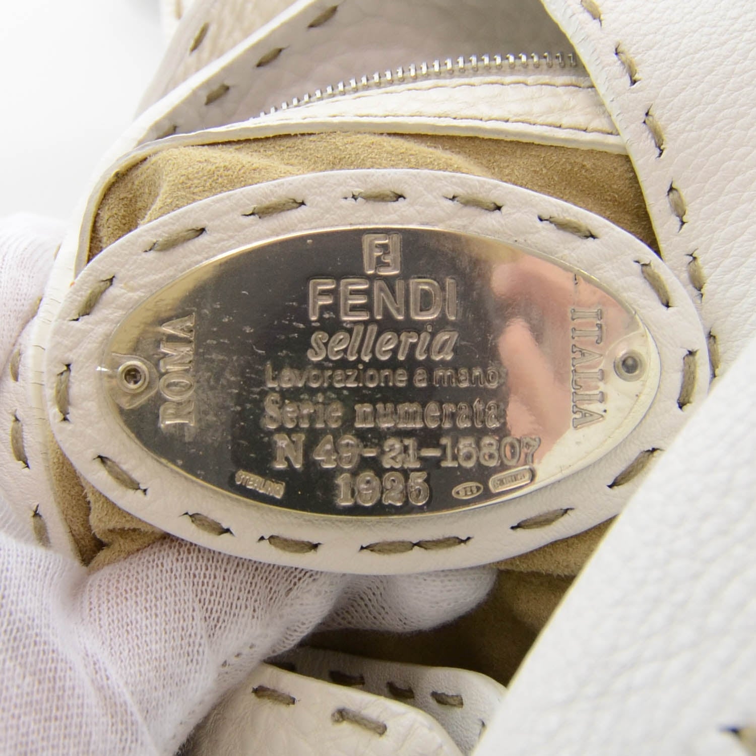 Fendi Calfskin Romano Selleria Hobo White 5 of 7