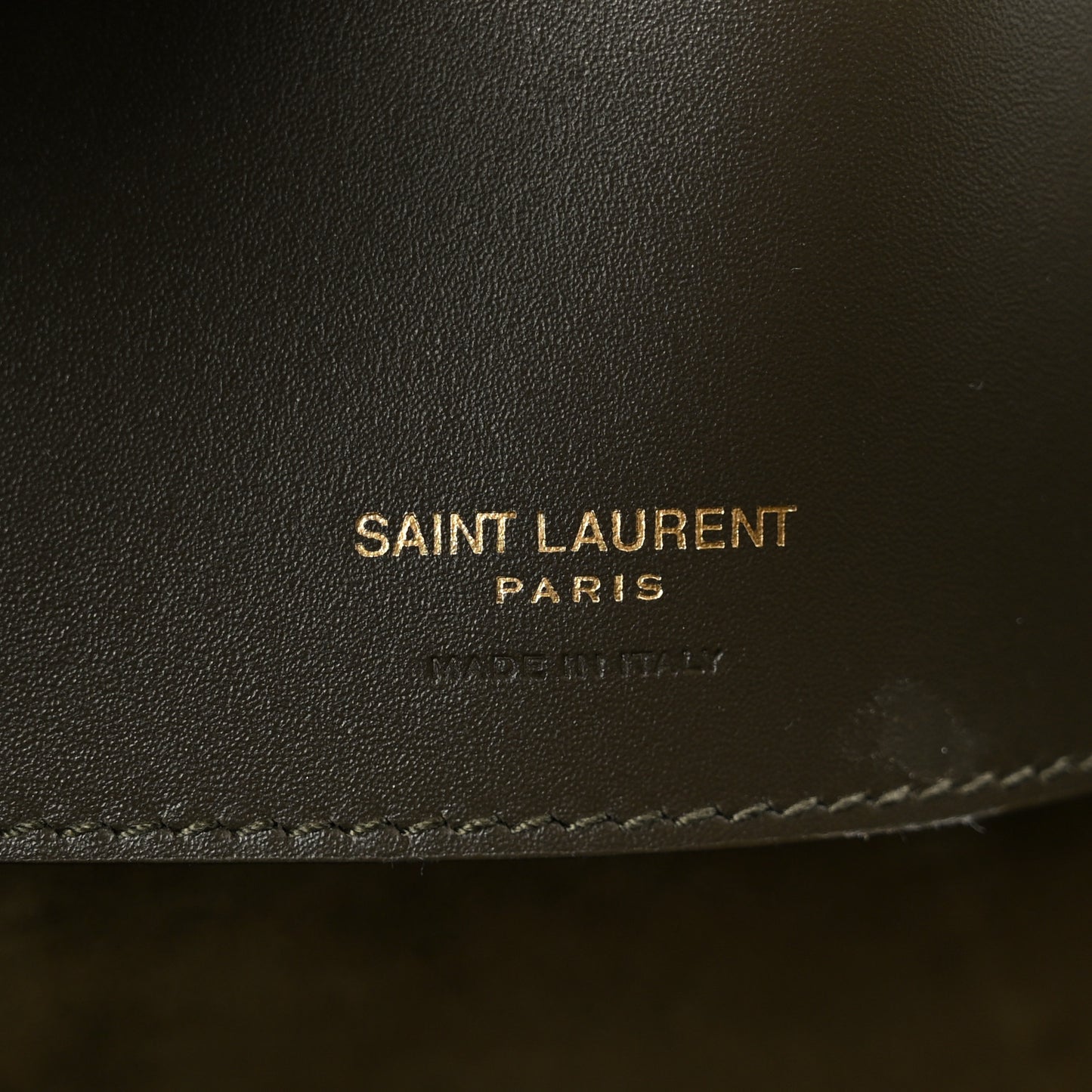 Shiny Calfskin Le 37 Bucket Bag Deep Musk