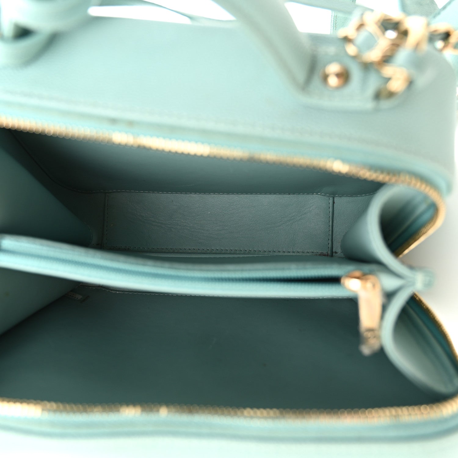Chanel Caviar Quilted Medium CC Filigree Vanity Case Light Blue 5 of 14