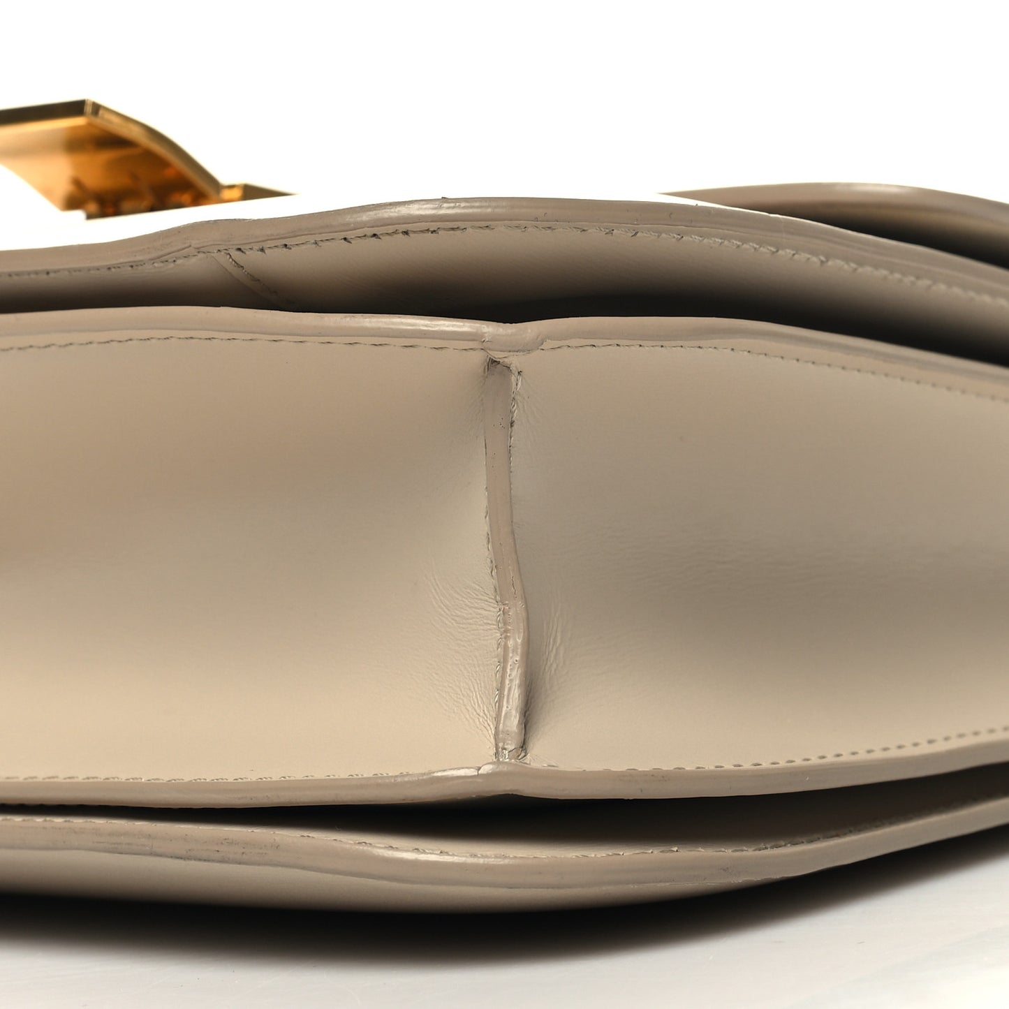 Box Calfskin Medium Classic Box Flap Bag Powder