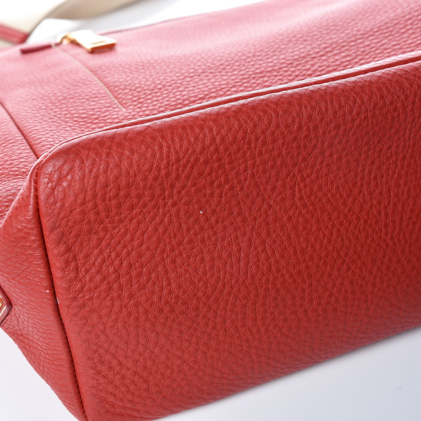 Vitello Daino Shoulder Bag Fuoco