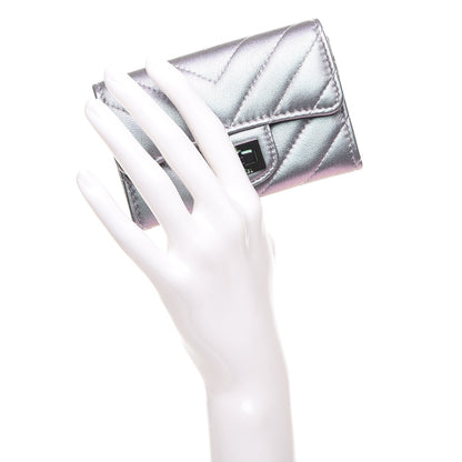 Chanel Iridescent Lambskin Chevron Quilted Reissue Card Holder Light Purple 2 of 9