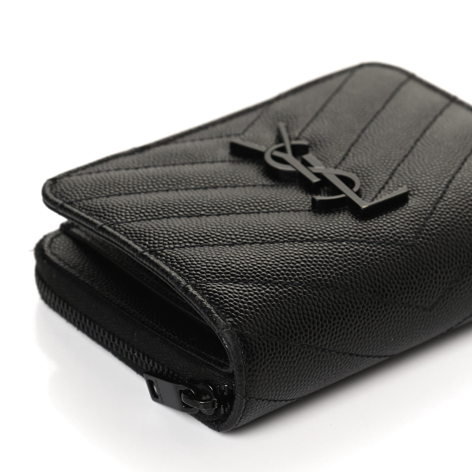 Saint Laurent Grain De Poudre Matelasse Chevron Monogram Monochrome Compact Zip Around Wallet Black 11 of 13