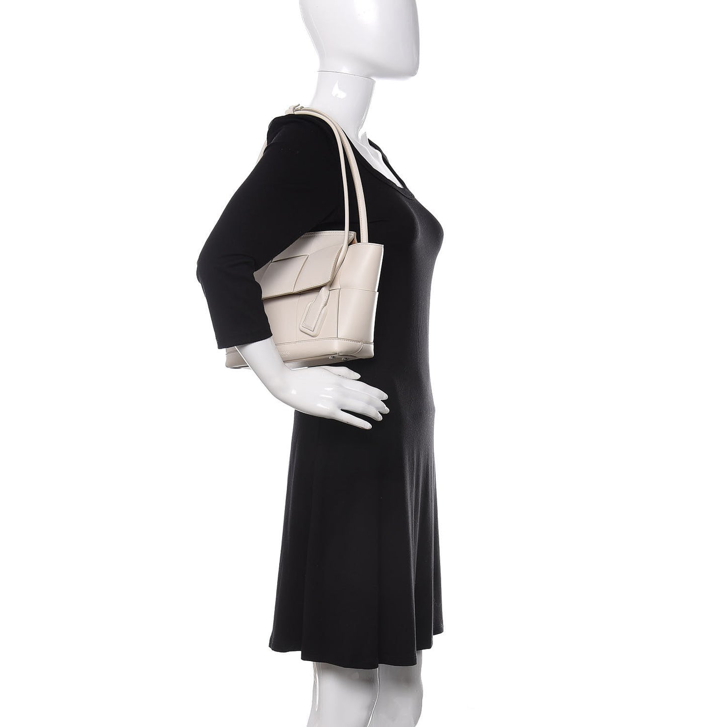 French Calfskin Maxi Intrecciato Arco 33 Bianco