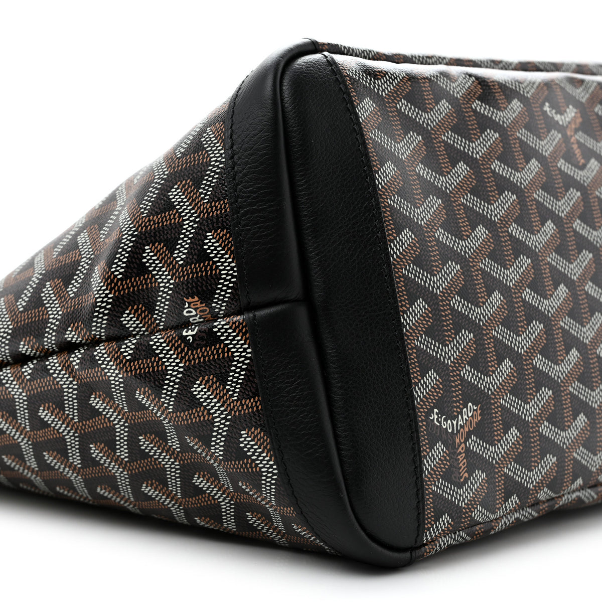 Goyardine Artois MM Black
