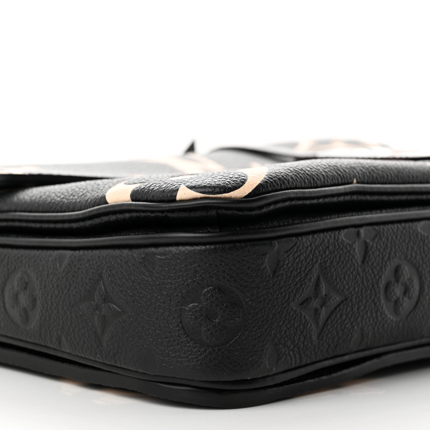 Louis Vuitton Empreinte Monogram Giant Crafty Pochette Metis Black Creme 8 of 9