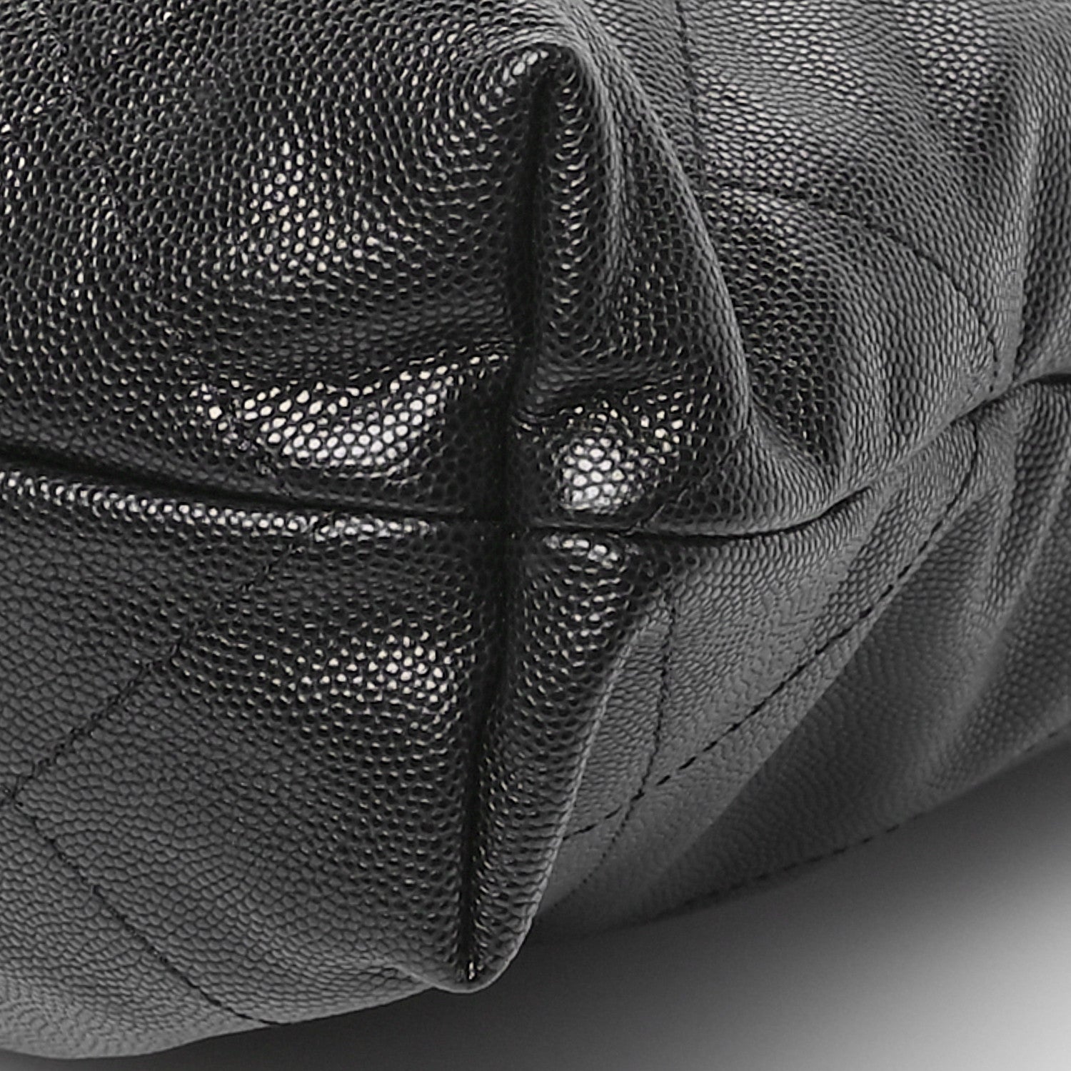 Chanel Shiny Caviar Quilted Monochrome Small Chanel 22 Black 12 of 13