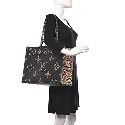 Louis Vuitton Monogram Giant Jungle Onthego GM Black 2 of 12