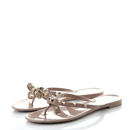 Valentino Garavani PVC Jelly Rockstud Bow Thong Sandals 41 Poudre 3 of 10