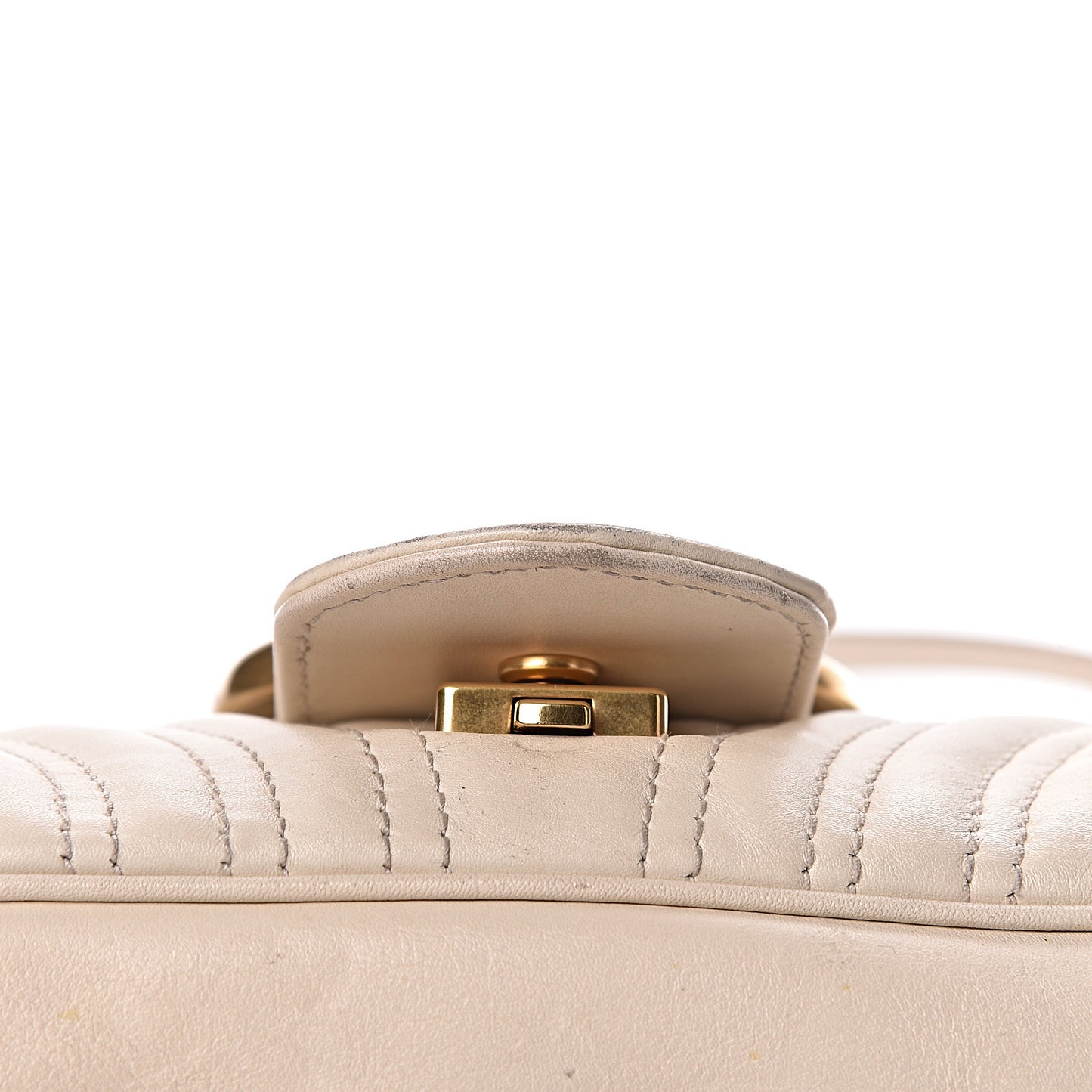 Calfskin Matelasse Medium GG Marmont Shoulder Bag White