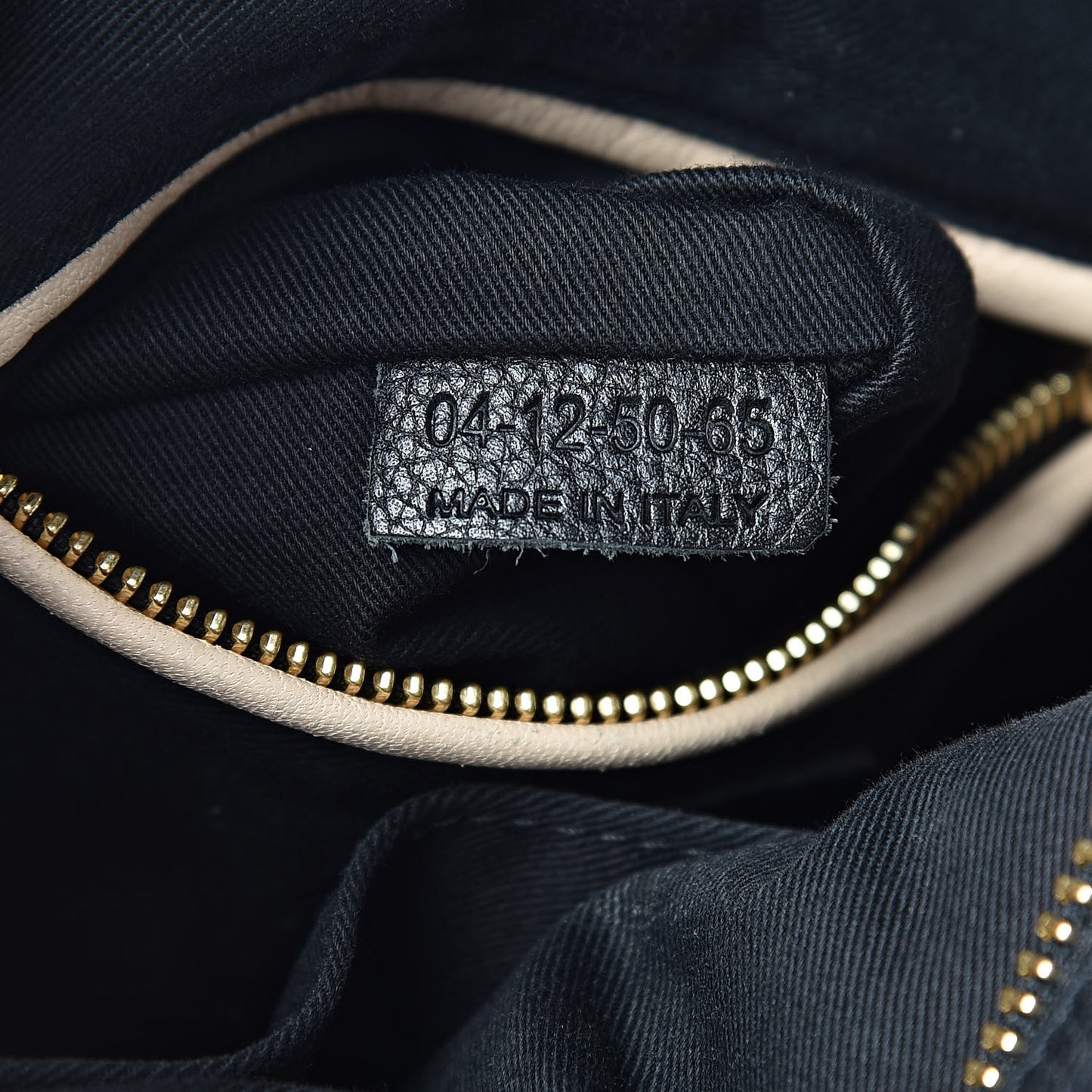 Calfskin Small Paraty Black