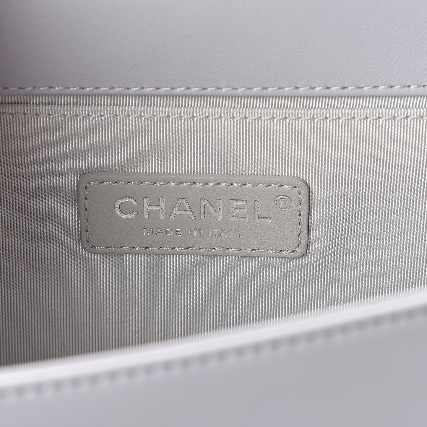 Lambskin Quilted Medium Boy Flap Grey