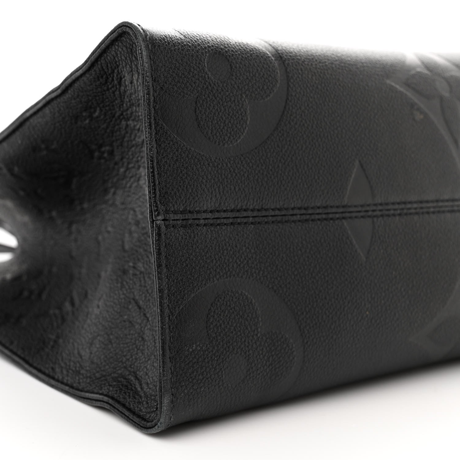 Louis Vuitton Empreinte Monogram Giant Onthego MM Black 9 of 11