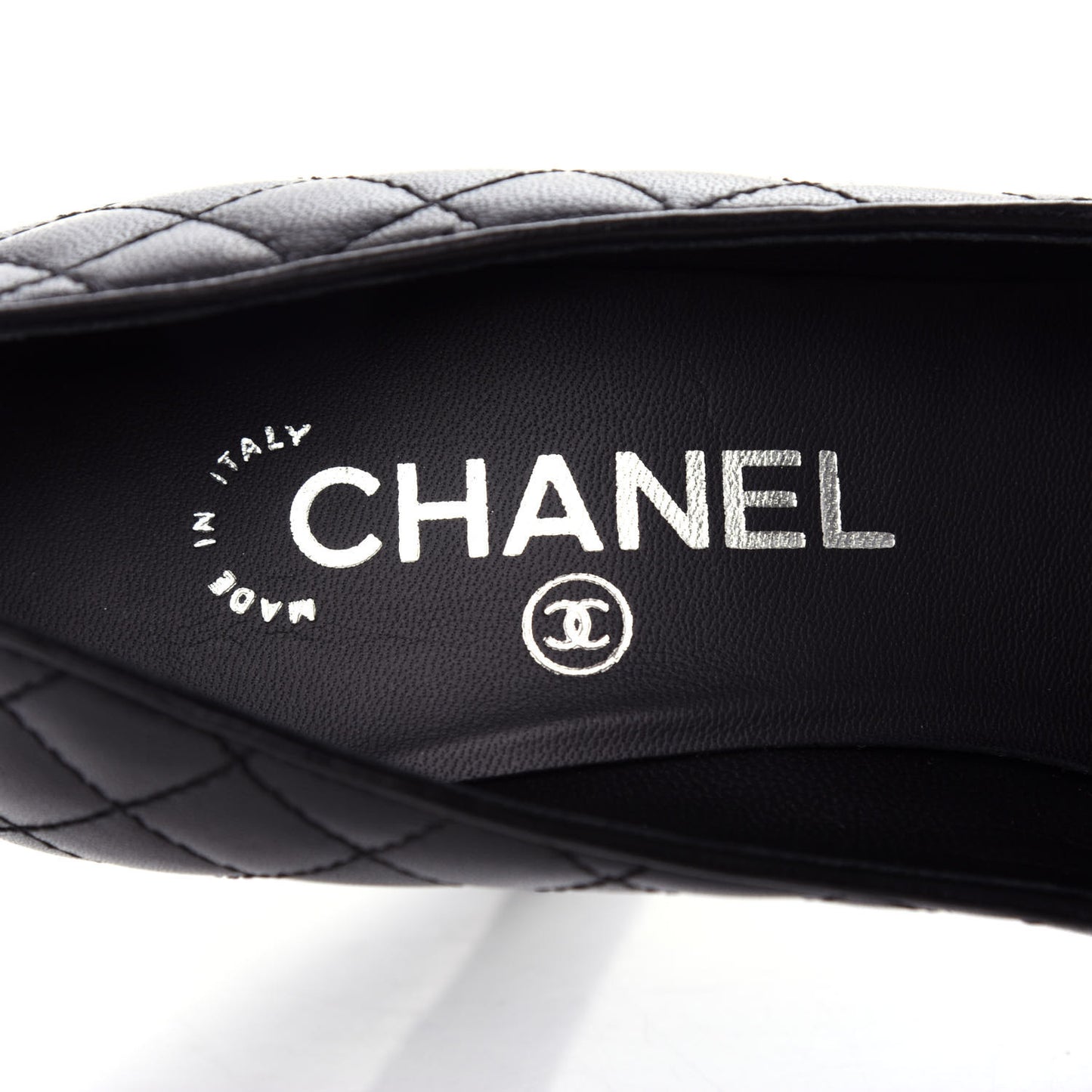 Lambskin Quilted CC Cap Toe Pumps 35.5 Black