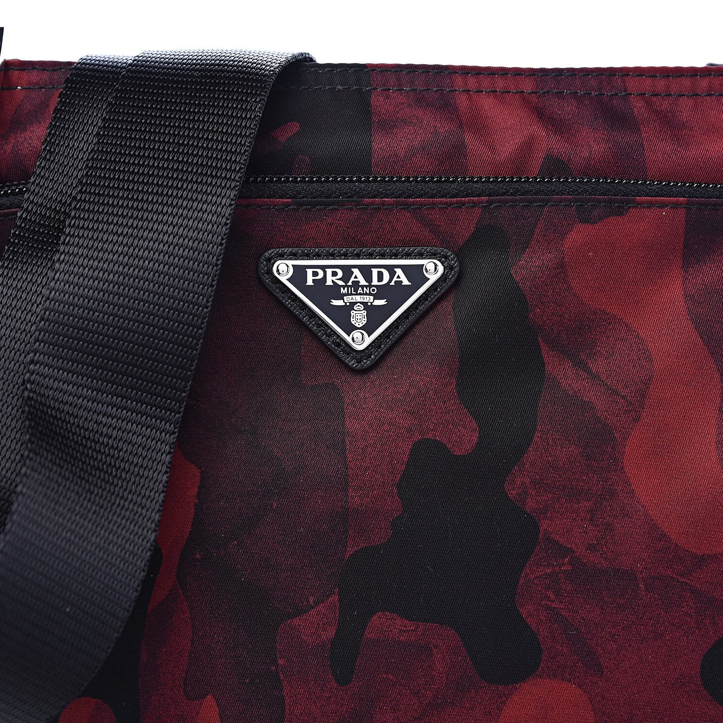 Tessuto Nylon Camouflage Print Flat Messenger Bag Bordeaux
