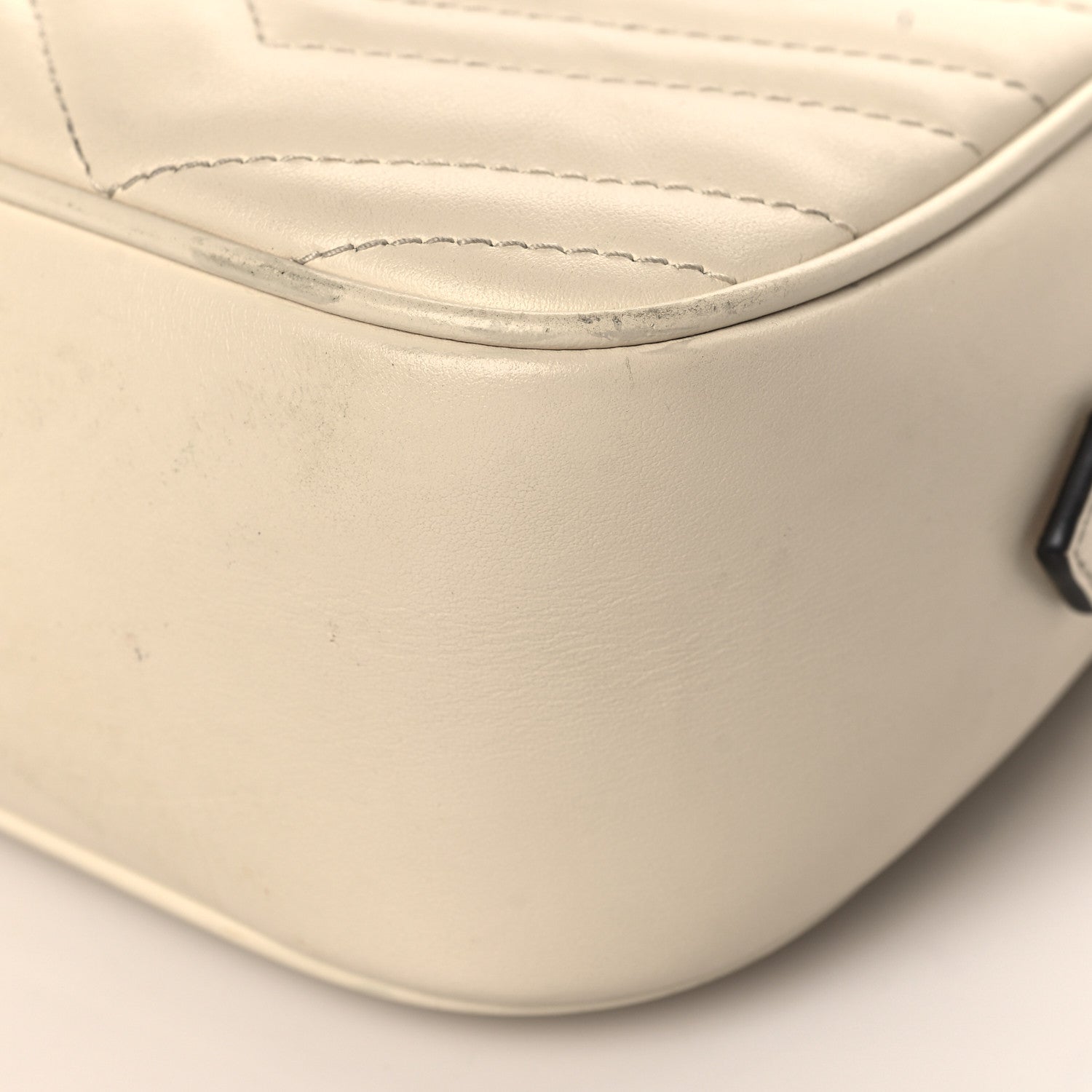 Gucci Calfskin Matelasse Small GG Marmont Chain Shoulder Bag White 9 of 10
