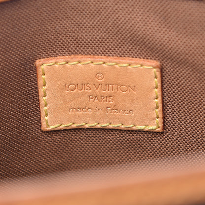 Louis Vuitton Monogram Batignolles 6 of 18