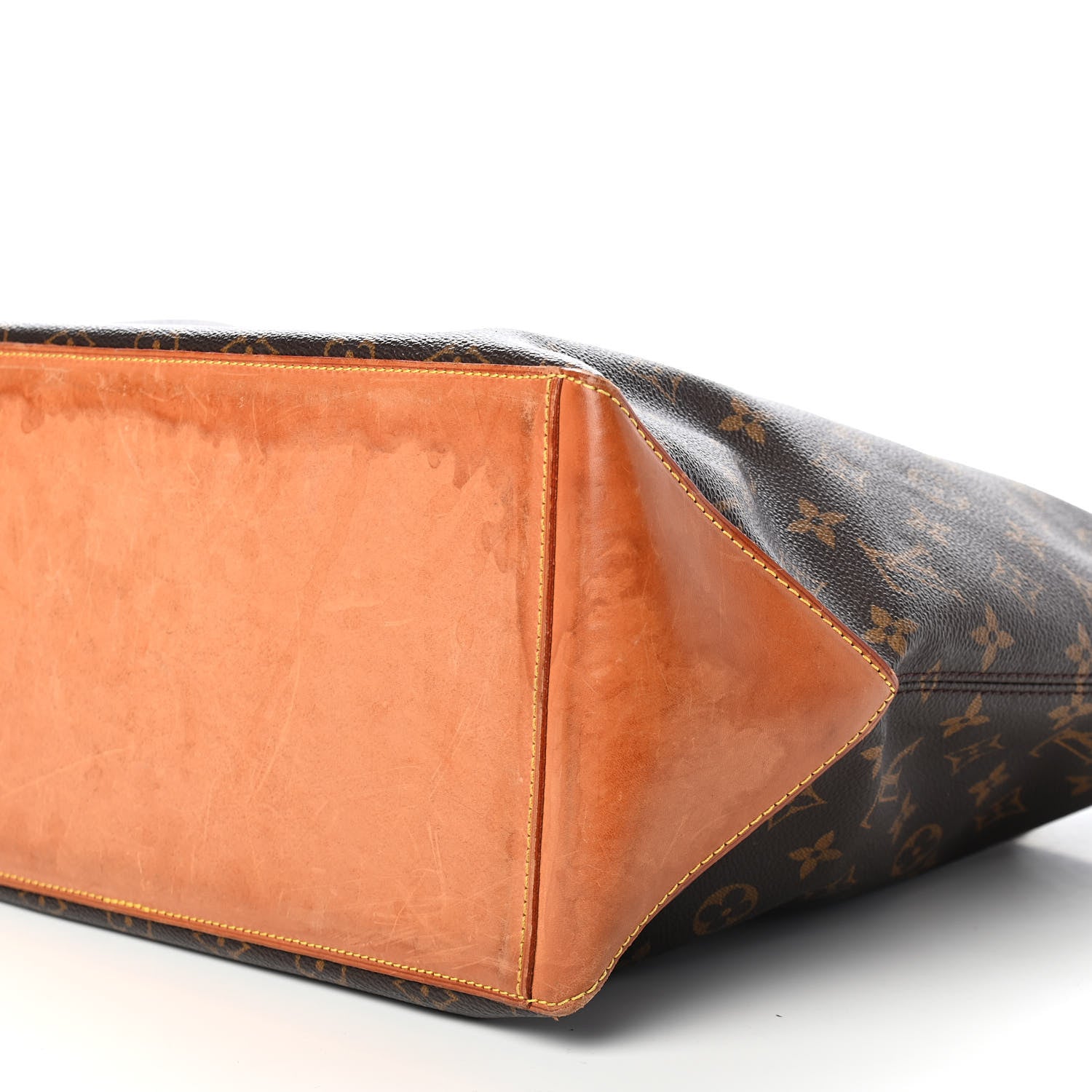 Louis Vuitton Monogram Cabas Mezzo 8 of 10